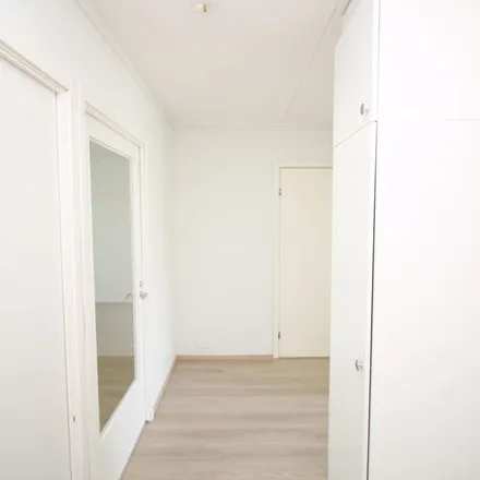 Rent this 3 bed apartment on Haltianpolku 10 in 04440 Järvenpää, Finland