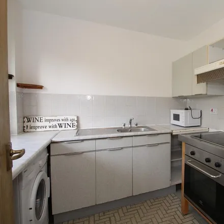 Image 3 - 27-29 Heddington Grove, London, N7 9SY, United Kingdom - Apartment for rent