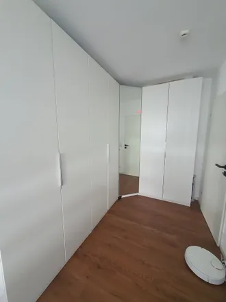 Rent this 1 bed apartment on Bergmannweg 16 in 65934 Frankfurt, Germany