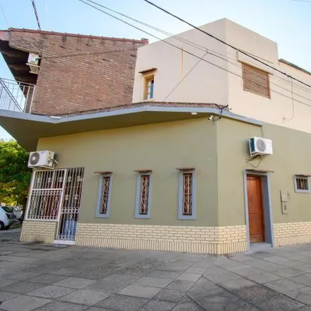 Buy this 5 bed house on Roque Sáenz Peña 2609 in Roma, Santa Fe