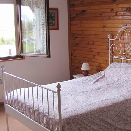 Rent this 4 bed house on Sur le Moulin in 39150 Grande-Rivière Château, France