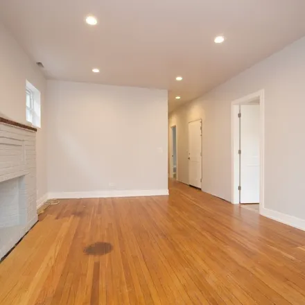 Rent this 3 bed apartment on 4948 North Albany Avenue in Chicago, IL 60625