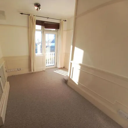 Image 4 - Marcus Avenue, Station Road, Southend-on-Sea, SS1 3EP, United Kingdom - Apartment for rent