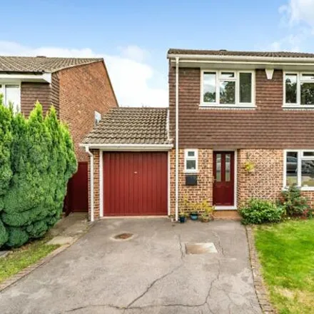 Buy this 4 bed house on Keepers Close in Guildford, GU4 7DB