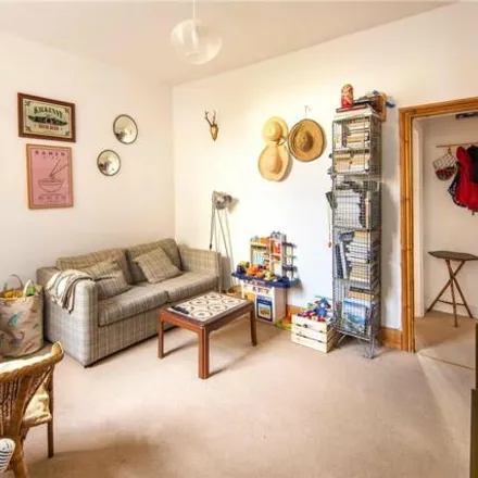 Image 4 - Ellesmere Road, London, E3 5QX, United Kingdom - Apartment for sale