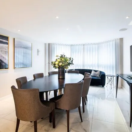 Rent this 3 bed apartment on Kensington Town Hall in Hornton Street, London