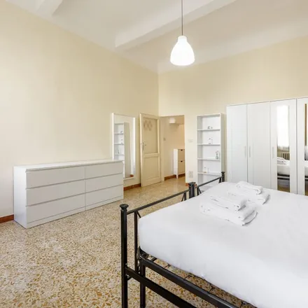 Rent this studio apartment on Via della Scala 57