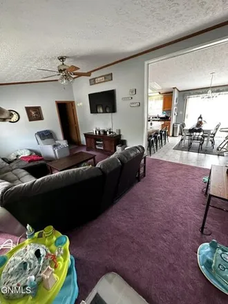 Image 3 - 201 2nd Avenue N West, Pettibone, Kidder County, ND 58475, USA - Apartment for sale
