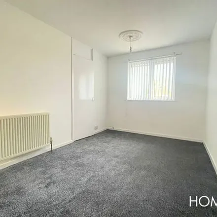 Image 6 - Honey Hall Road, Knowsley, L26 1TE, United Kingdom - Townhouse for rent