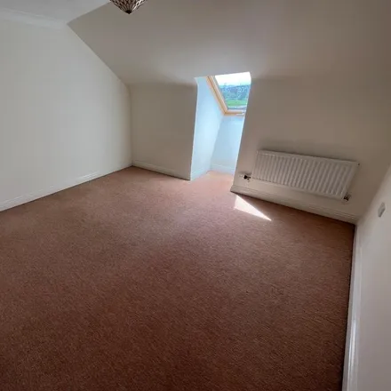 Image 9 - Weirfield Path, Exeter, EX2 4BW, United Kingdom - Apartment for rent