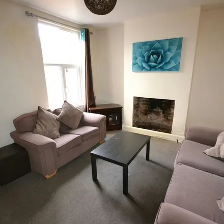 Rent this 3 bed apartment on 4-22 Roman Street in Leicester, LE3 0BD