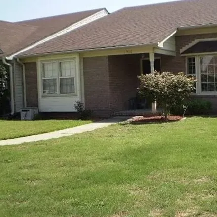 Buy this 3 bed townhouse on 1922 W Brownstone Ct SW in Decatur, Alabama