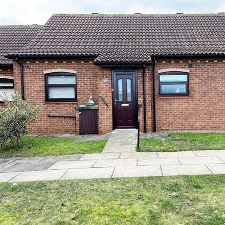 Buy this 2 bed house on Junior School in Cambridge Road, Grimsby