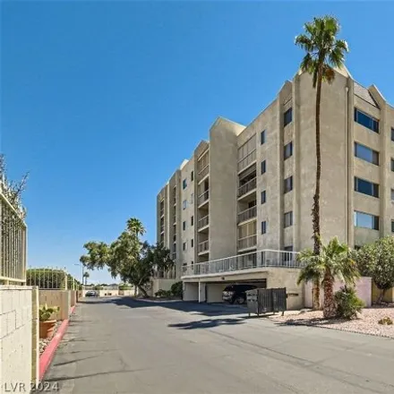 Image 1 - 597 North Royal Crest Circle, Paradise, NV 89169, USA - House for sale