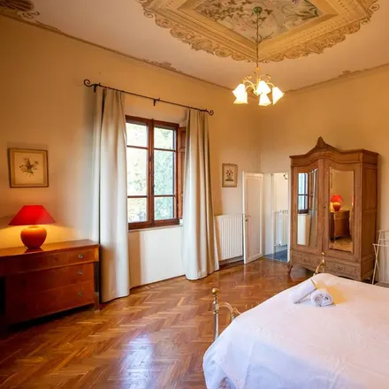 Rent this 8 bed house on Castiglion del Lago in Via della Stazione, 06061 Castiglione del Lago PG