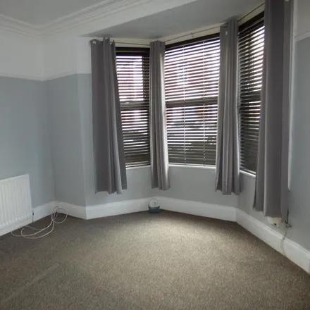 Rent this 2 bed apartment on Warton Terrace in Newcastle upon Tyne, NE6 5BS