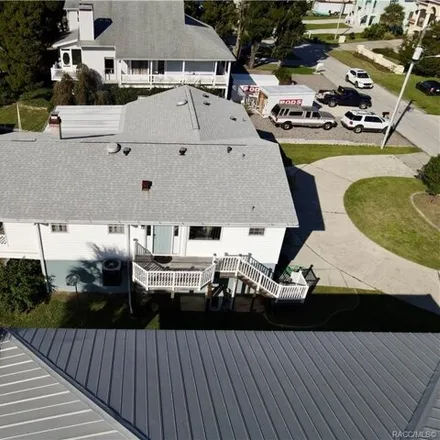 Image 4 - 1762 Northwest 20th Avenue, Crystal River, Citrus County, FL 34428, USA - House for sale
