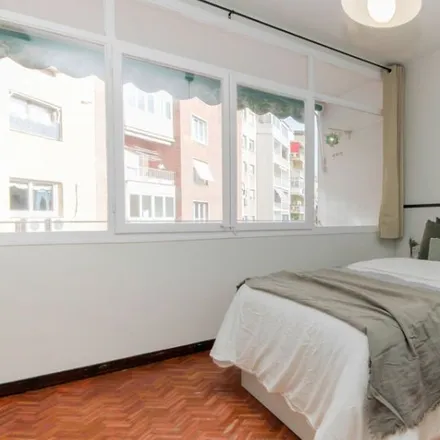 Rent this 6 bed room on Carrer de Bori i Fontestà in 18, 08001 Barcelona