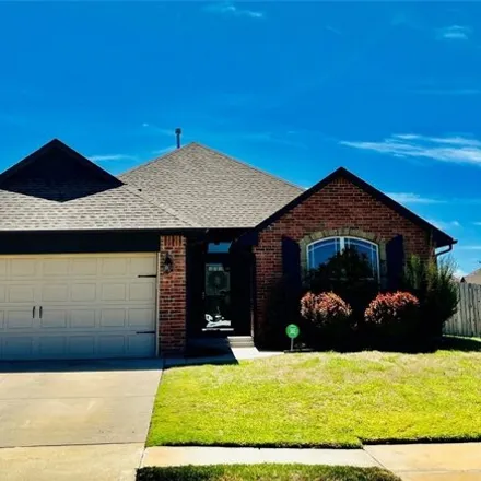 Image 1 - 2023 Mark J Avenue, Oklahoma City, OK 73099, USA - House for sale