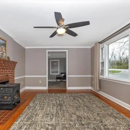 Image 3 - 10706 Fingerboard Road, Urbana, MD 21754, USA - House for rent