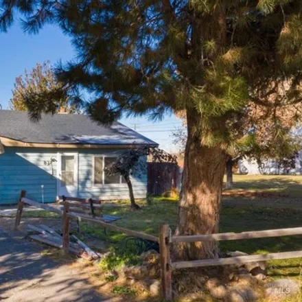 Buy this 3 bed house on 842 Burton Avenue in Burley, ID 83318