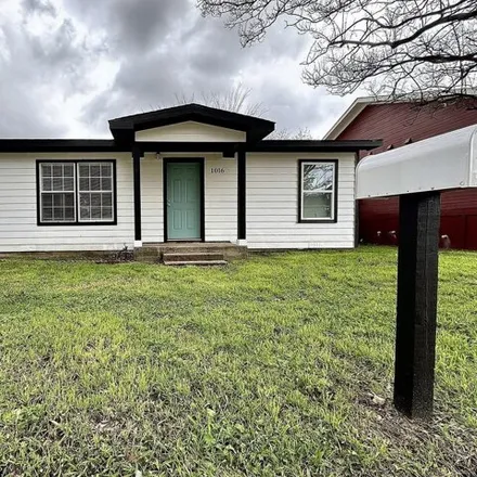 Rent this 2 bed house on 1054 West Crawford Street in Denison, TX 75020