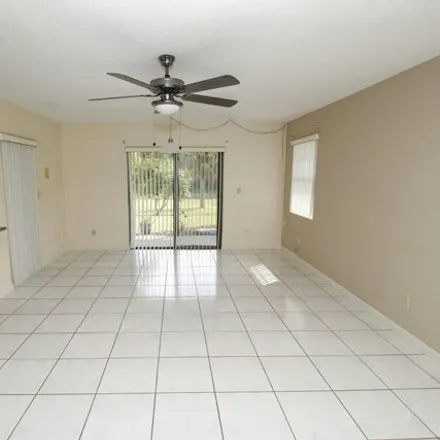 Image 2 - 1500 Meadowbrook Road Northeast, Palm Bay, FL 32905, USA - House for rent