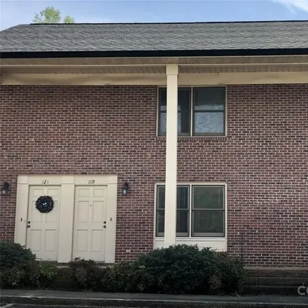 Rent this 2 bed apartment on 111 Hillcrest Drive in Lincolnton, NC 28092
