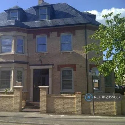 Image 1 - 76 Humberstone Road, Cambridge, CB4 1JE, United Kingdom - Apartment for rent