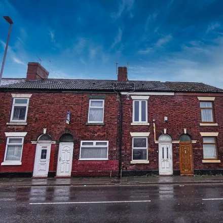 Rent this 3 bed townhouse on The Vape Alchemist in West Street, Crewe