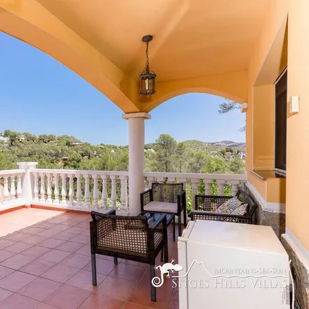 Rent this 4 bed house on Castell Vell d'Olivella in Camí de Pou Tancat, 08818 Olivella