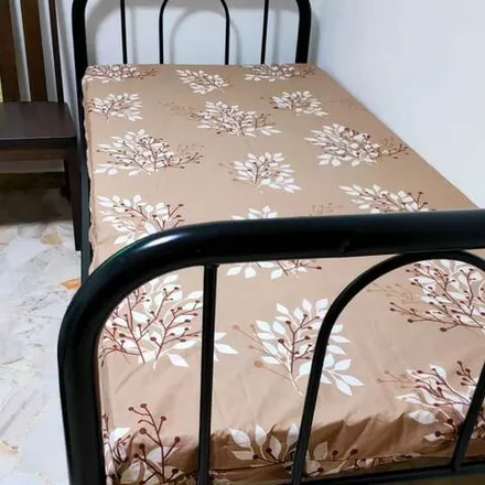Rent this 1 bed room on 215 in 215 Jalan Teck Kee, Serangoon Green