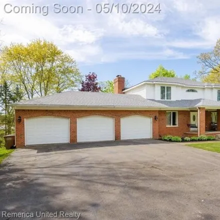 Image 3 - Rolling Meadows Golf Course, Sutton Road, Northfield Township, MI 48178, USA - House for sale
