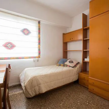Image 5 - Carrer d'Utiel, 5, 46020 Valencia, Spain - Apartment for rent