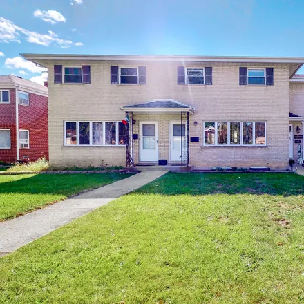 Buy this 3 bed townhouse on 25 East Thorndale Avenue in Roselle, IL 60172