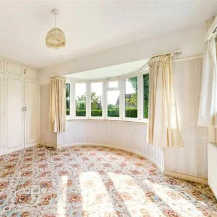 Image 5 - Second Avenue, Worthing, BN14 9NX, United Kingdom - House for sale