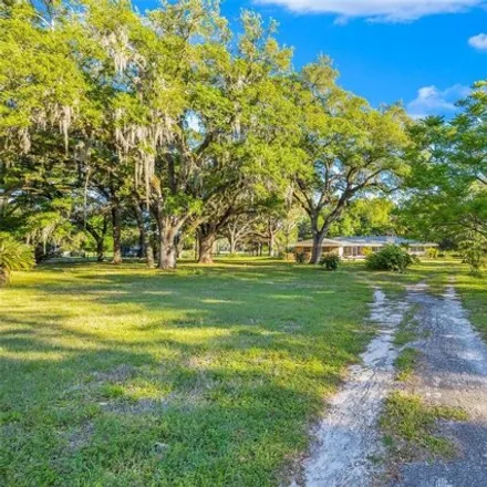 Buy this 11 bed house on 40079 Lynbrook Drive in Zephyrhills, FL 33540