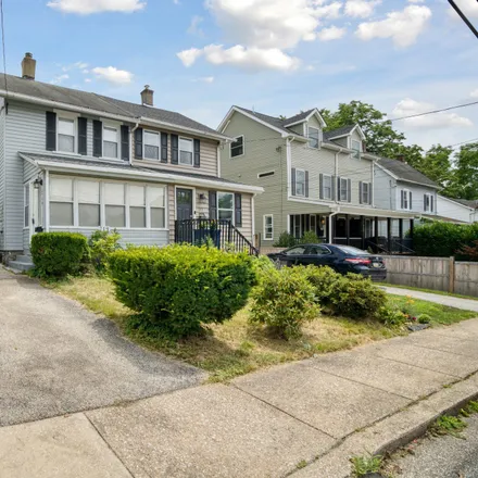 Image 1 - 711 Preston Avenue, Haverford Township, PA 19010, USA - Townhouse for sale