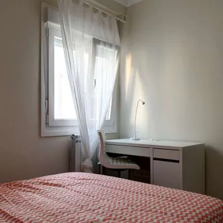 Image 6 - Calle Mariano de Lagasca, 8, 50006 Zaragoza, Spain - Apartment for rent