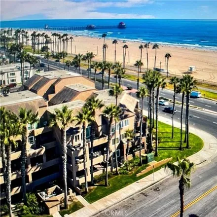 Buy this 2 bed condo on 139 12th Street in Huntington Beach, CA 92648