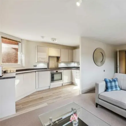 Rent this 1 bed apartment on Gunterstone Road in London, W14 9BH