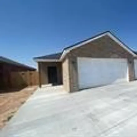 Image 2 - 5712 Itasca Street, Lubbock, TX 79416, USA - Duplex for rent