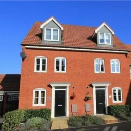 Buy this 4 bed townhouse on Bluebell Drive in North Petherton, TA5 2DB