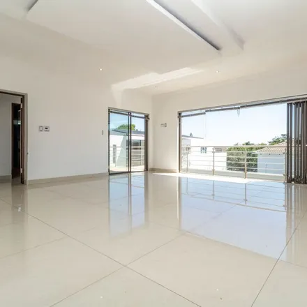 Image 3 - Main Road, Bryanston, Sandton, 2152, South Africa - Apartment for rent