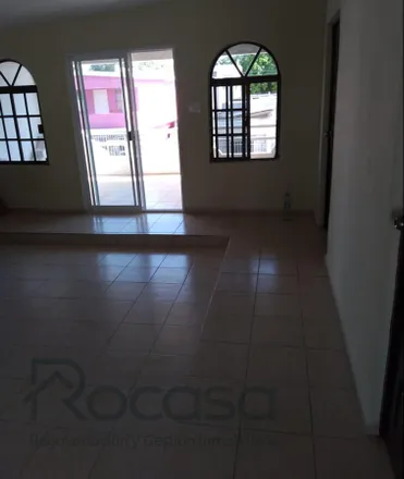 Buy this 16 bed house on Calle Laredo in 89080 Tampico, TAM