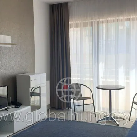 Rent this 3 bed apartment on Árkád in Pécs, Bajcsy-Zsilinszky utca 11/1