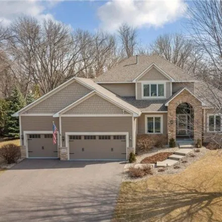 Image 2 - 8503 Mission Hills Lane, Chanhassen, MN 55317, USA - House for sale