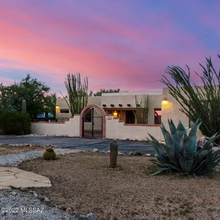 Image 2 - 580 North Solar Drive, New Tucson, Pima County, AZ 85641, USA - House for sale