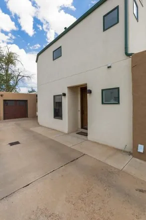 Image 2 - 254 Solano Drive Northeast, Albuquerque, NM 87108, USA - House for sale