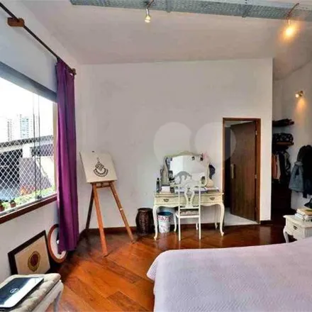 Buy this 3 bed house on Ponto de Táxi Jureia in Rua Juréia 734, Chácara Inglesa